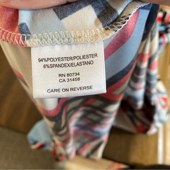 BCBGMaxazria A-line Red blue and ivory knee length v-neck sleeveless Dress - Picture 8 of 9